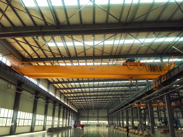 <b>广西柳州行车行吊厂家双梁桥式起重机起</b>