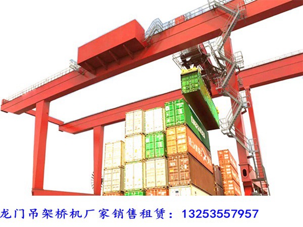 <b>集装箱龙门吊和造船龙门吊的主要区别是</b>