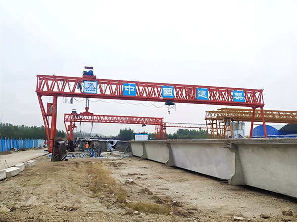 <b>广西钦州龙门吊租赁厂家门式起重机结构</b>